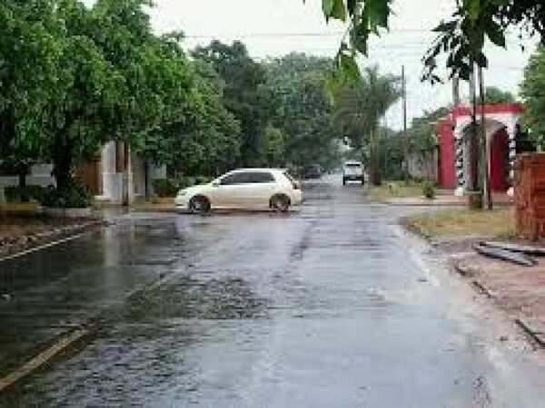 Miércoles caluroso, húmedo y con lluvias, anuncia Meteorología