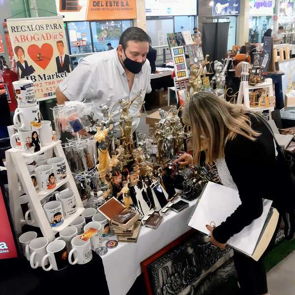 Microempresarios de distintos puntos del país realizan este miércoles la feria Emprende Shopping - .::Agencia IP::.