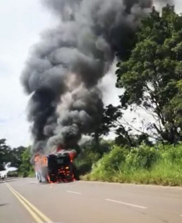 Ómnibus incendiado en Cerro Corá no contaba con matafuegos