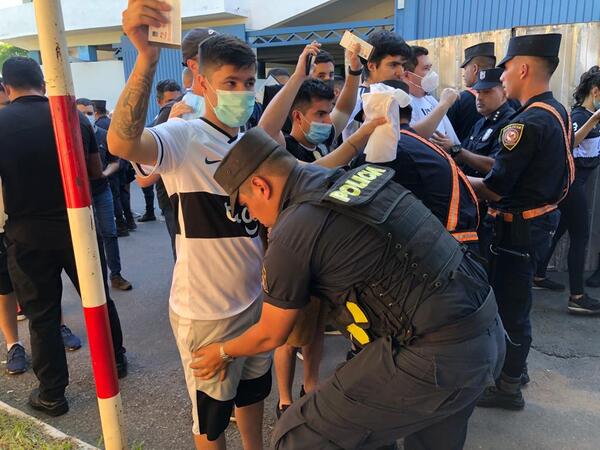 Detuvieron a 24 personas e incautaron armas de fuego tras el superclásico | 1000 Noticias