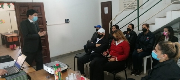 Justicia Electoral capacita a funcionarios distritales sobre Ley de Desbloqueo - .::Agencia IP::.