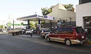 Subsidio a combustibles no se justifica y hay que limitar su duración, advierte Barreto - Nacionales - ABC Color