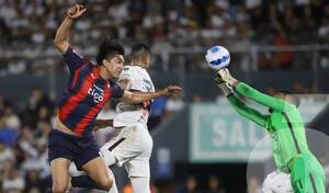 Crónica / "El nuevo Adebayor", lalada cerrista por su fichaje estrella