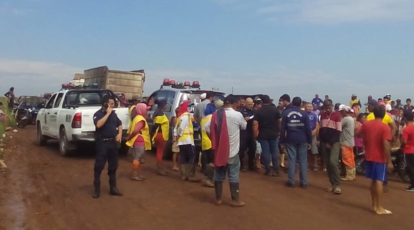 Tractocamión arrolló y mató a una mujer en Cateura - Noticiero Paraguay