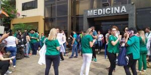 Salud suspende las prácticas médicas a alumnos de María Serrana
