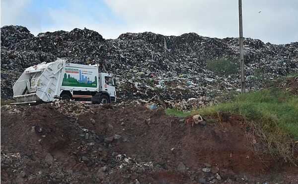 Una mujer recicladora de 63 años fue arrollada por un camión recolector en el vertedero Cateura