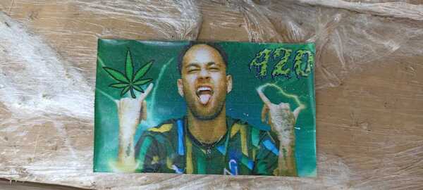 Diario HOY | Marihuana de exportación en paquetes con fotos del jugador Neymar, decomisada