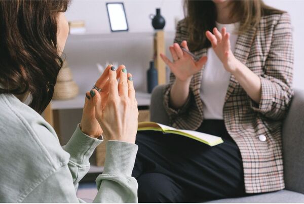 Comunicación no verbal: un arma poderosa en las relaciones interpersonales