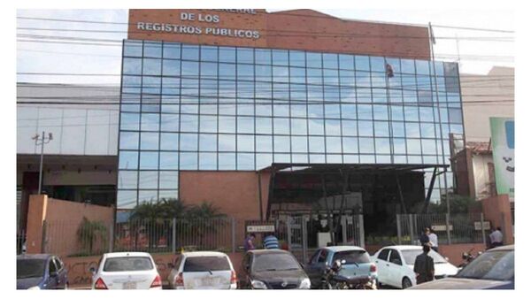 Suspenden a jefas y funcionarios de Registros Públicos por falsificación