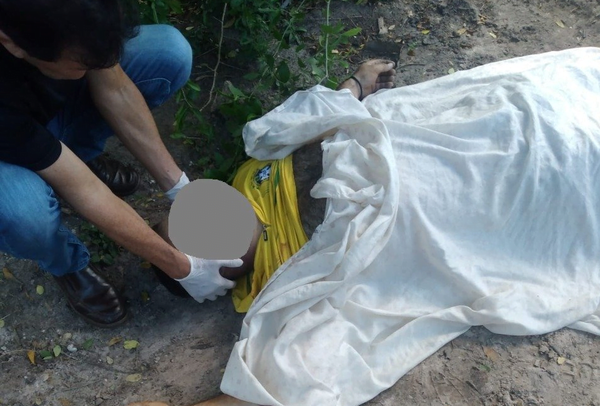 Hombre muere electrocutado cuando instalaba una conexión clandestina - Noticiero Paraguay