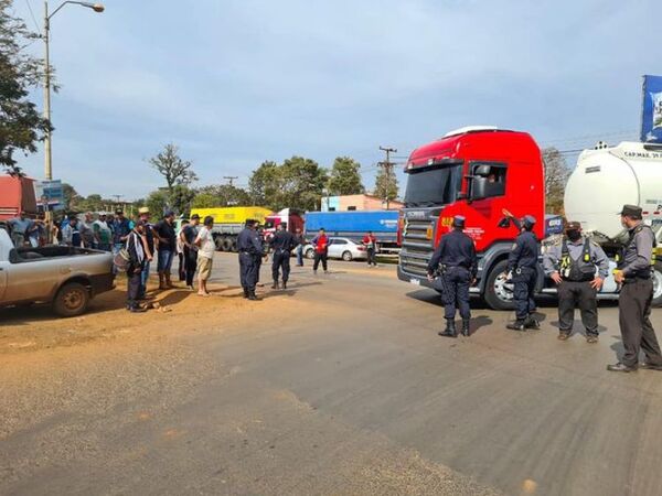 Camioneros en contra de nuevo préstamo que terminará siendo pagado por todos, señalan