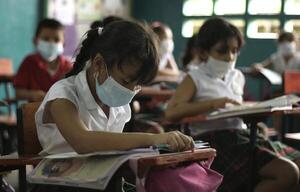 Buenos Aires: Uso de tapabocas será optativo en escuelas y trabajos desde mañana