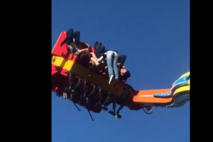 Se trabó un juego de la Expo y mujer quedó colgada a varios metros de altura (VIDEO)