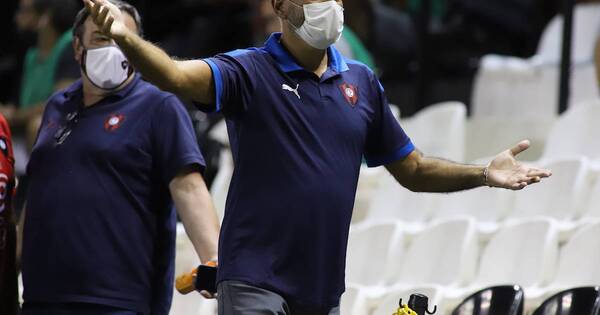La Nación / Zapag en carrera, Recalde fuera