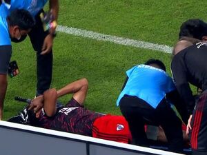 La dura lesión de Robert Rojas: fractura de tibia y peroné - Fútbol Internacional - ABC Color