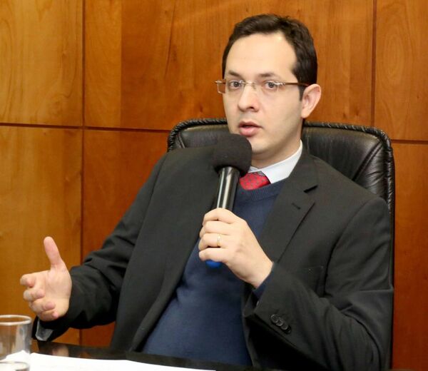 Juez prohíbe innovar contrato entre Bancard y Banco Continental - PDS RADIO