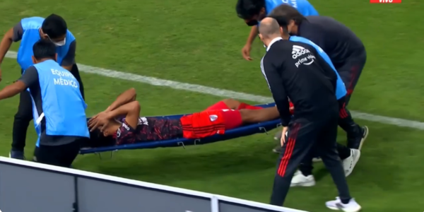 Robert Rojas sufrió fractura de tibia y peroné | 1000 Noticias