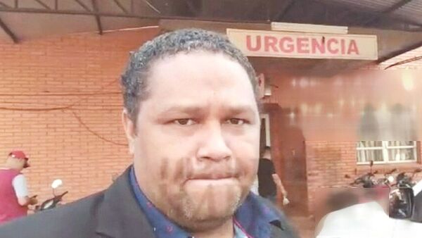 Guerra entre pastor y su vecina, una abogada