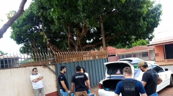 Detienen a taxista con gran cantidad de químicos y precursores para elaborar cocaína