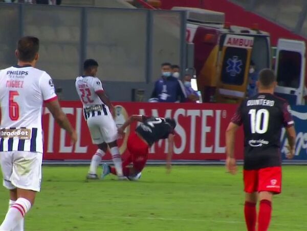 Hinchas de River piden dura sanción por lesión de Robert Rojas | 1000 Noticias