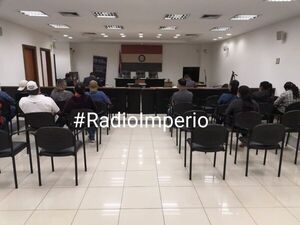 Condenan a 14 personas por invasión de inmueble ajeno - Radio Imperio