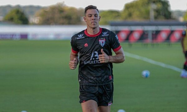 Diego Churín será compañero de Brian Montenegro en Goianiense