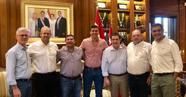 La Nación / Honor Colorado oficializó las candidaturas del departamento de Boquerón