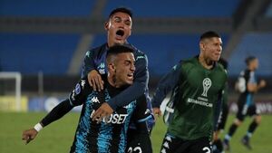 Agónico triunfo de Racing en Uruguay