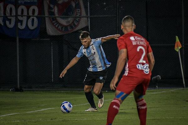 Diario HOY | Paridad de seis goles entre Guaireña y el DIM