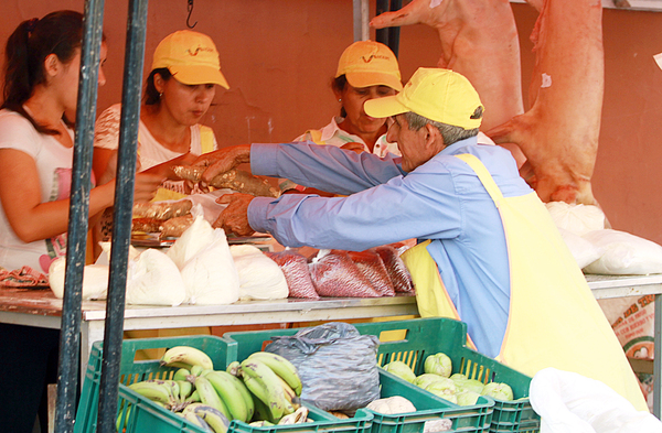 Feria Campesina por Semana Santa prosigue este viernes frente a la sede del Indert - .::Agencia IP::.