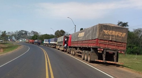 Camioneros definen hoy si van a paro durante los próximos días