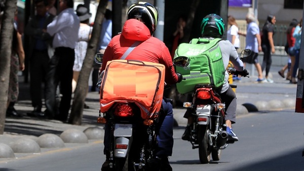 Sindicato de Deliveries planea plegarse a manifestación contra ley de fondo para emblemas privados