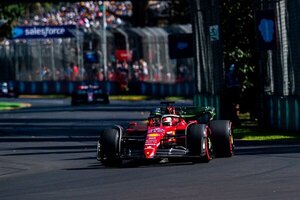 Ferrari arriba en las libres del GP de Australia