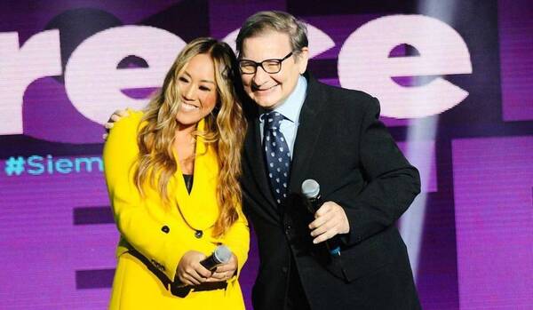 Crónica / [GALERÍA] Yolanda tiró "tebetazo" de su pasado en noticiarios
