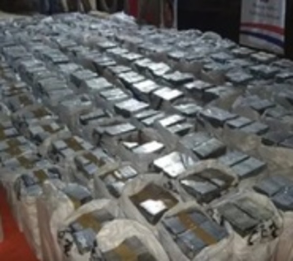 Investigarán a agentes presuntamente involucrados a esquema narco  - Paraguay.com