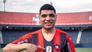 Es oficial: Claudio Aquino seguirá en el barrio en el 2023