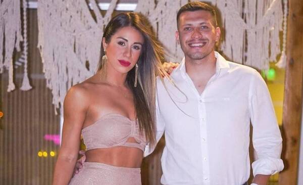 Crónica / [VIDEO] Jessica Torres hará curso intensivo para cocinarle a su marido he'i