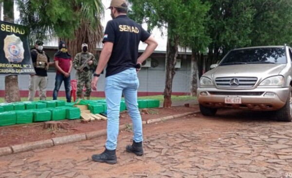 Senad incauta camioneta cargada con 536,7 kilos de marihuana