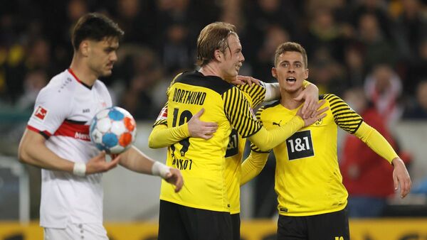 El Dortmund supera al Stuttgart