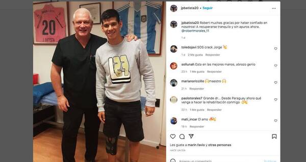 Crónica / El médico de Boca y su foto con Robert Morales tras la operación