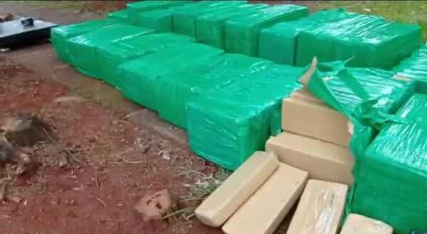 Incautaron 536 kilos de marihuana que era transportada en un vehículo en Alto Paraná - Megacadena — Últimas Noticias de Paraguay