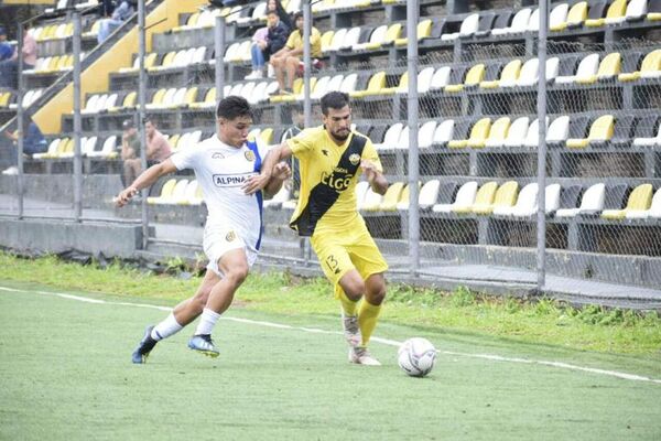 Recoleta y Capiatá empatan sin goles en la Primera B - Fútbol - ABC Color