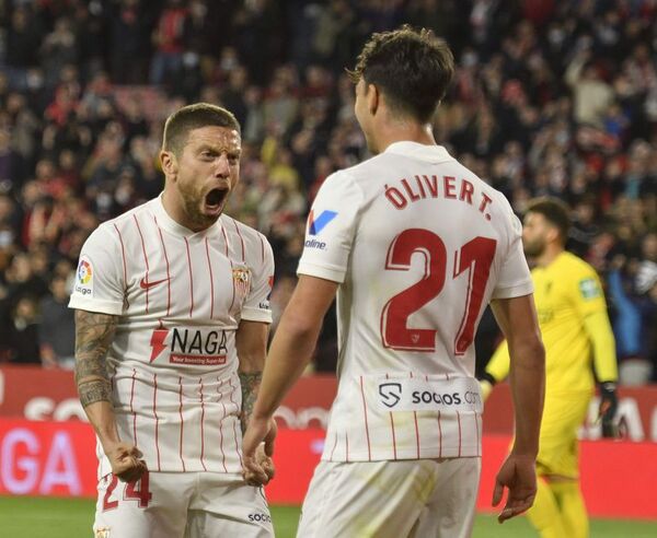 Sevilla gana en el tiempo añadido en LaLiga - Fútbol - ABC Color