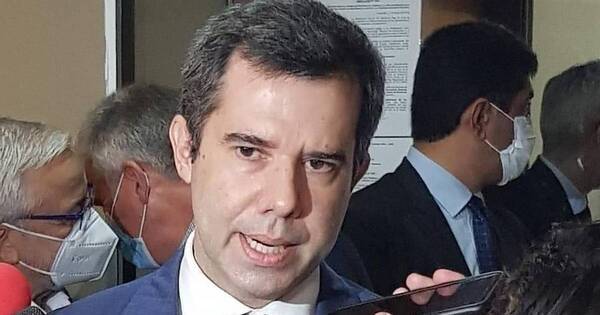 La Nación / Explican secreto bancario e institucionalidad del BCP