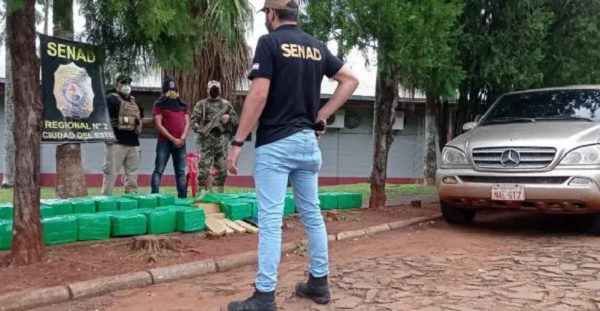 Senad detiene a un hombre con 536 kilos de marihuana en Yguazú - Noticiero Paraguay