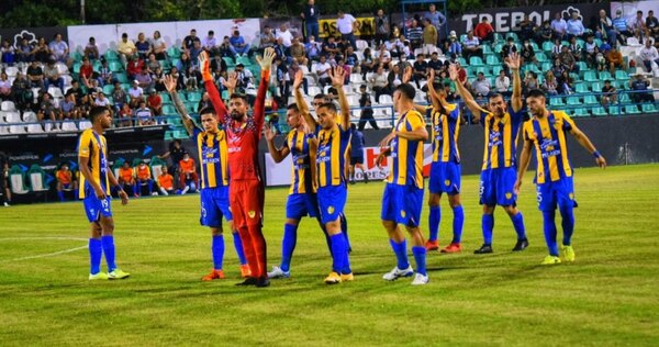 Luqueño sufre, pero gana y también inicia de manera perfecta