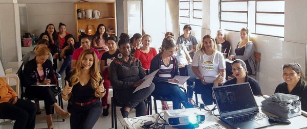 Mujeres privadas de libertad hicieron curso en el marco de la reinserción social - .::Agencia IP::.