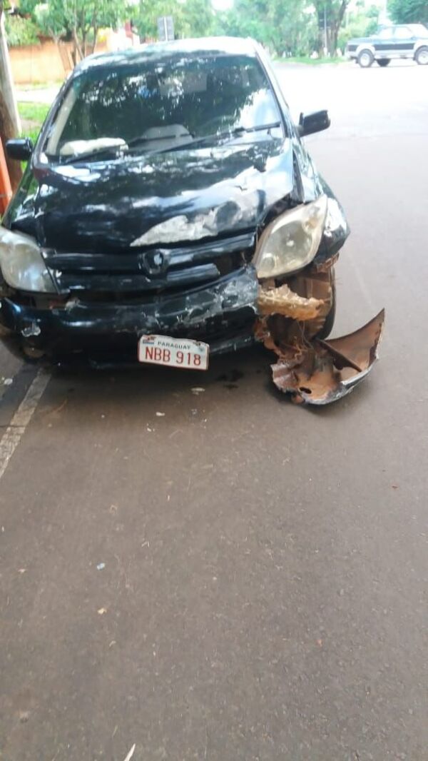 Mujer sup. alcoholizada ocasionó un accidente de tránsito en Encarnación