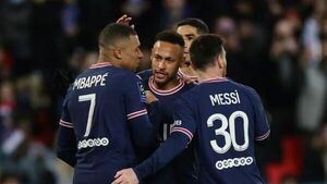 El PSG intentará dar un nuevo paso hacia el título en su visita a Clermont