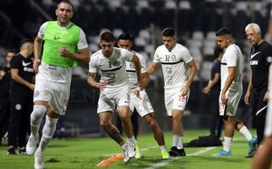 La figura de Olimpia que se lesionó en el calentamiento y podría ser baja en Copa